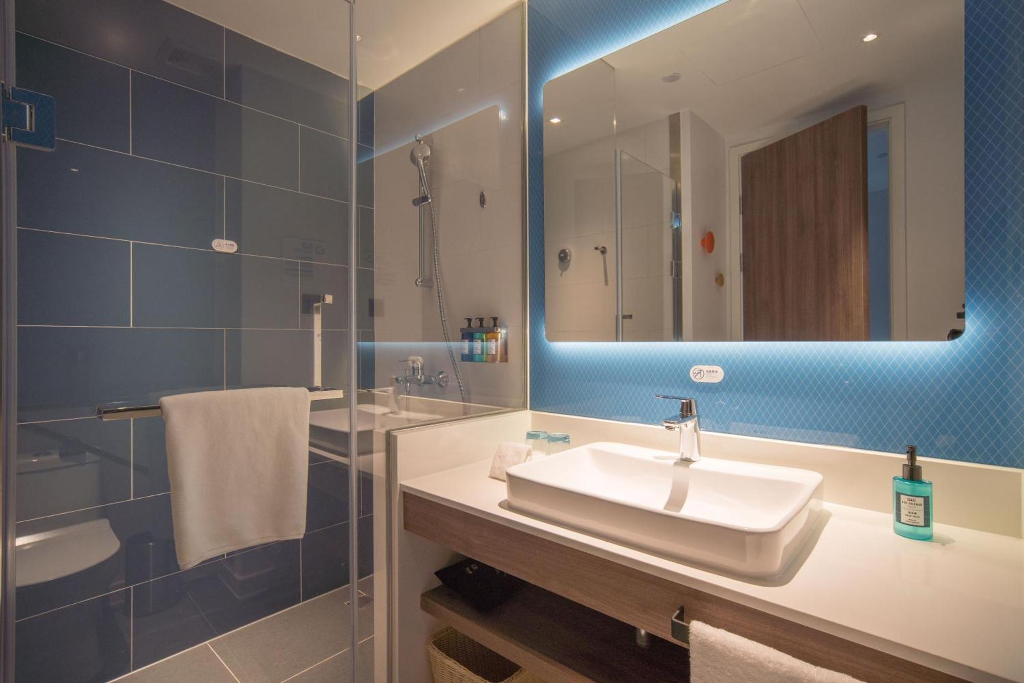 Holiday Inn Express Shanghai Huijin By Ihg Εξωτερικό φωτογραφία