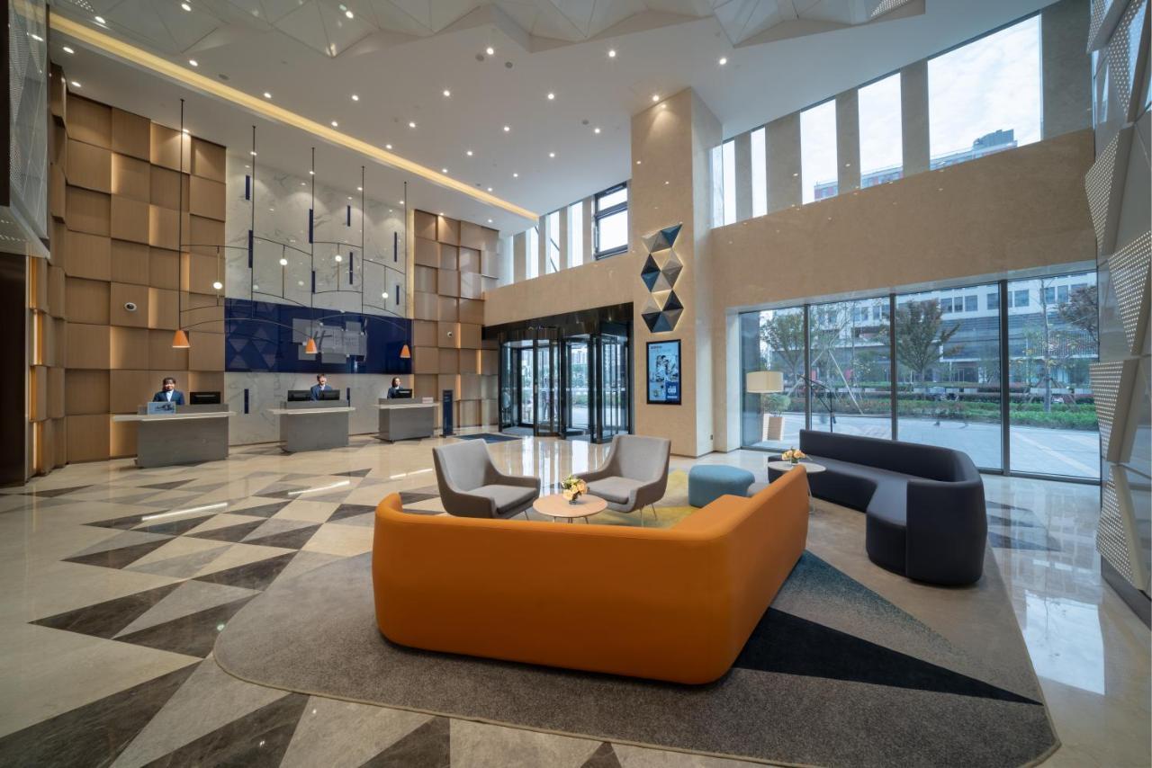 Holiday Inn Express Shanghai Huijin By Ihg Εξωτερικό φωτογραφία